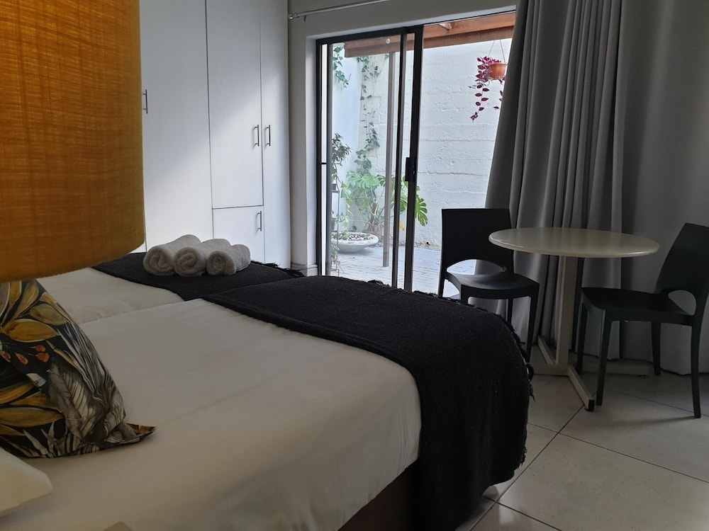 Leeuwenzee Guest House 16/50