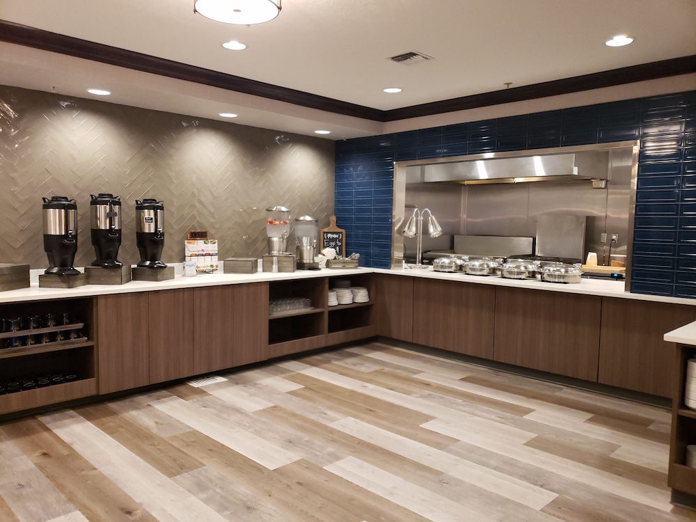Oxford Suites Downtown Spokane 4/55