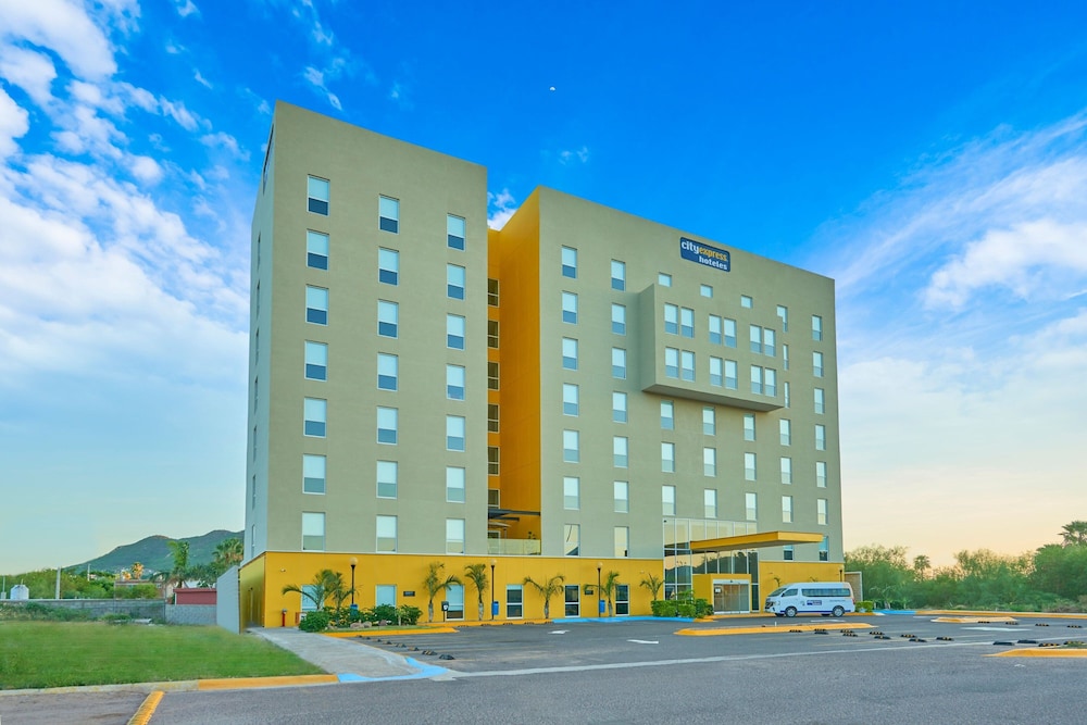 City Express by Marriott Guaymas 6/58