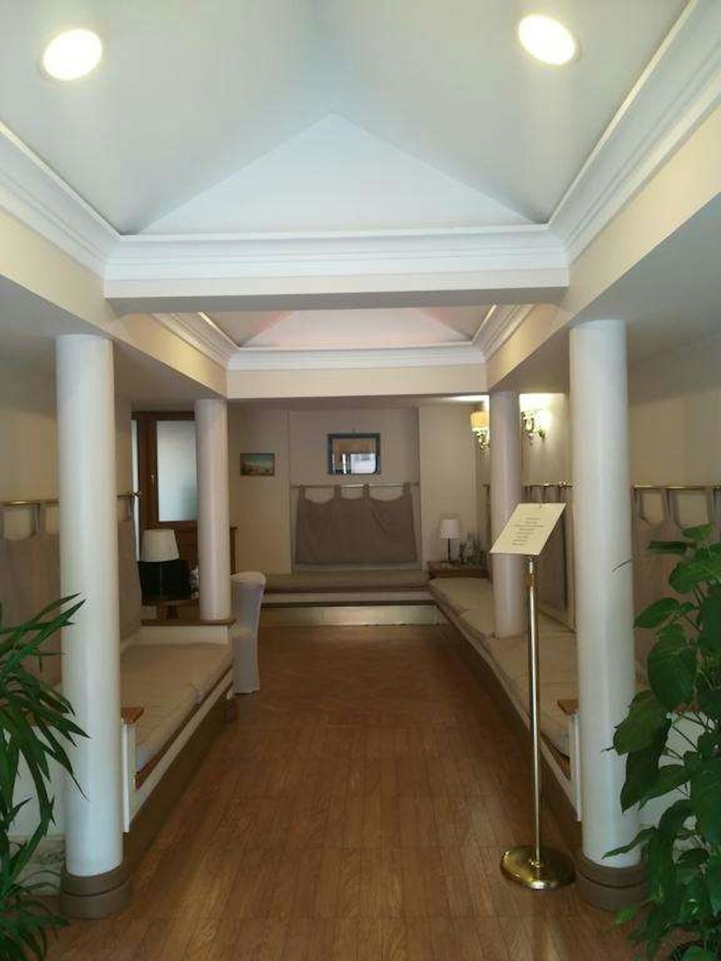 Hotel Leopardi 7/50
