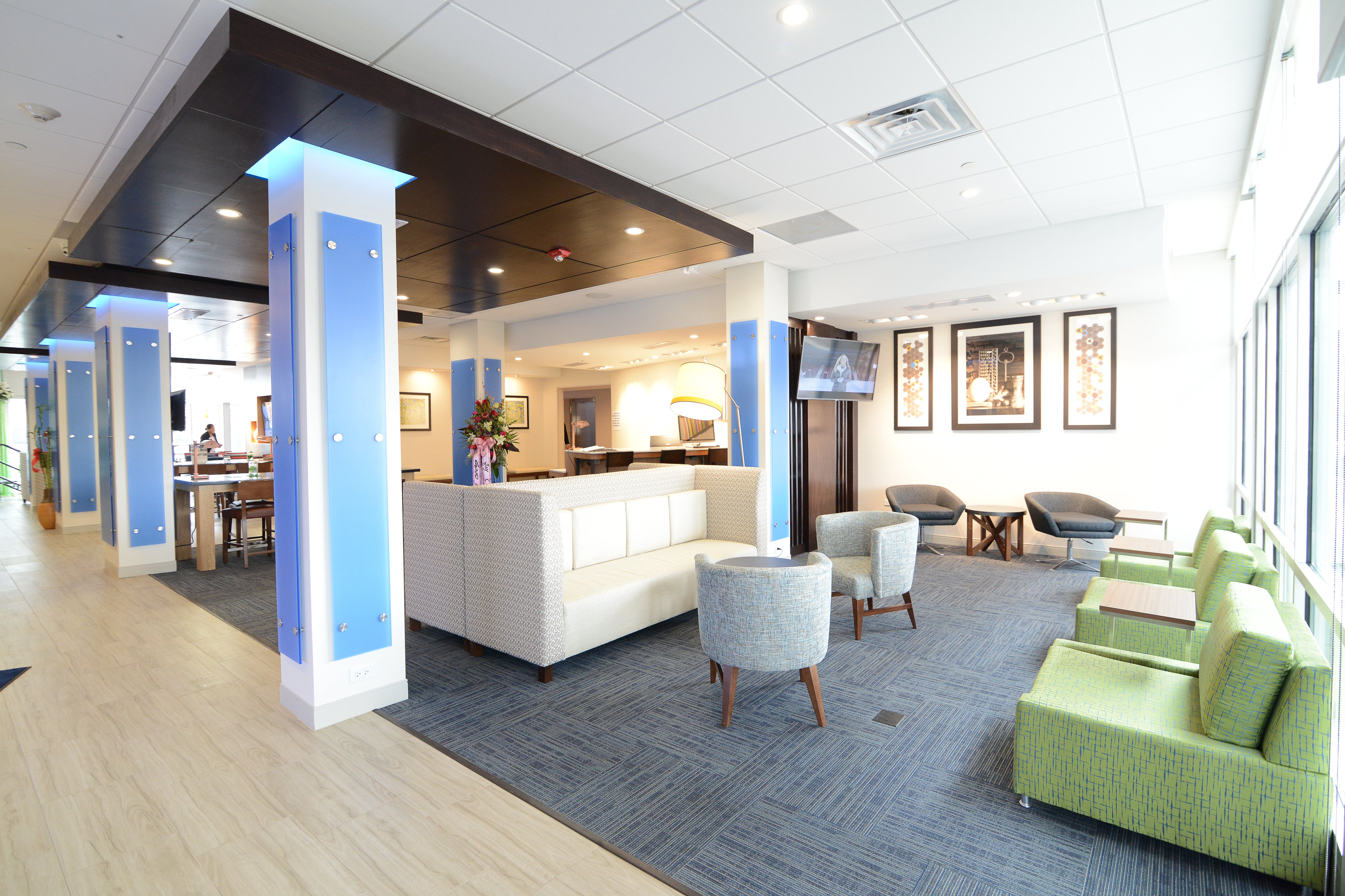 Holiday Inn Express And Suites Chicago North Shore Niles 7/57