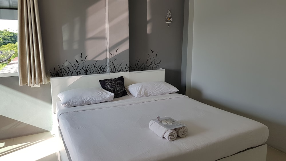 STANDARD, DOUBLE BED