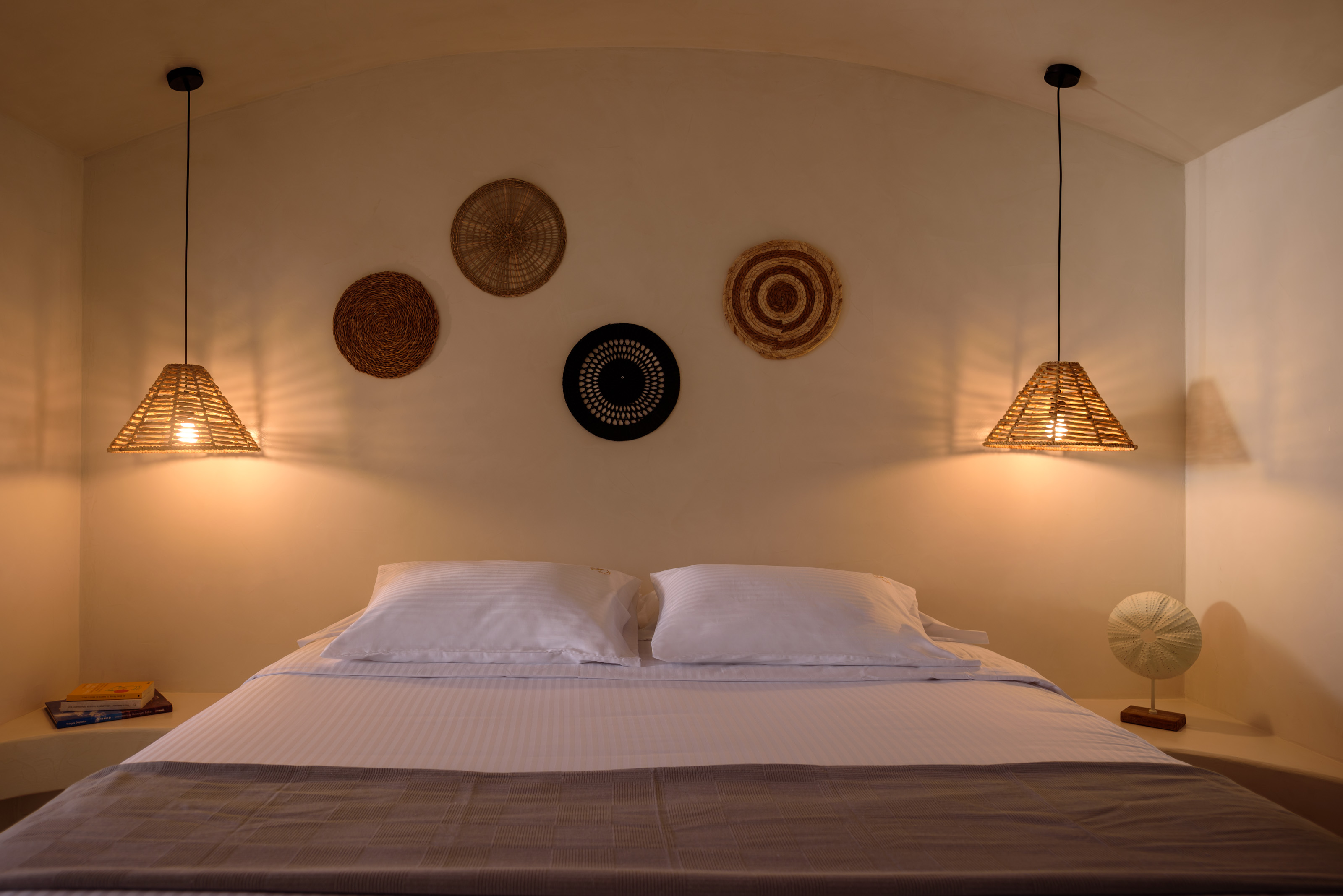 DELUXE, SUITE