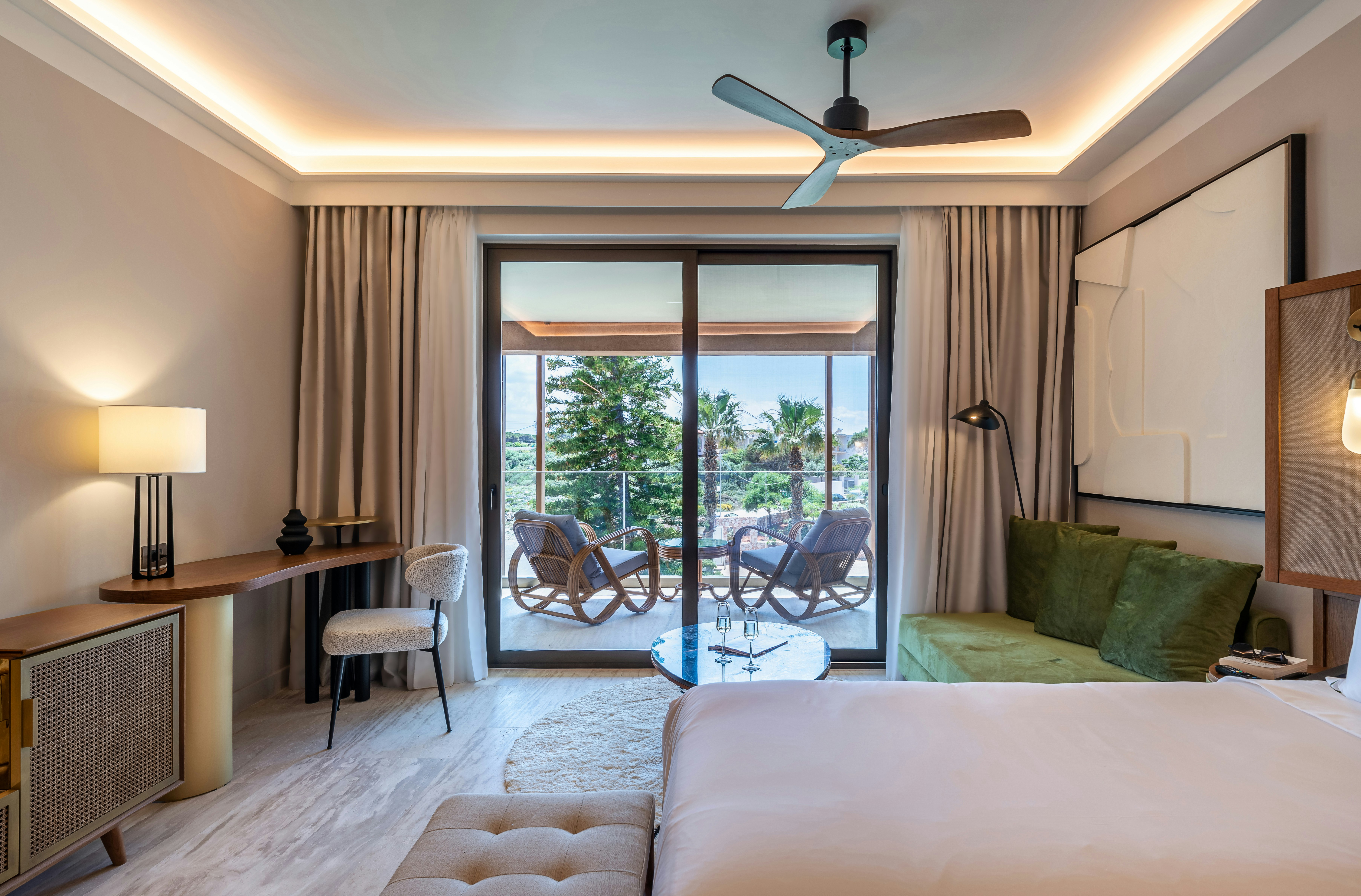 ESCAPE, TROPICAL, KING BED
