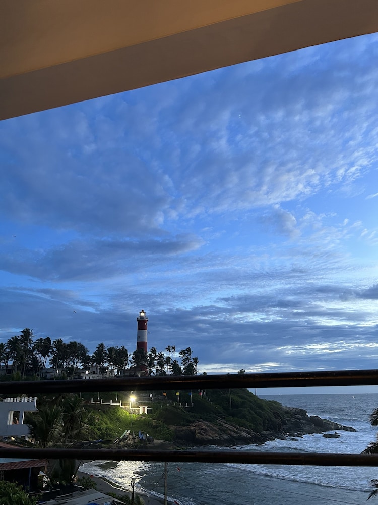 The Ocean Park Beach Resort 35/45