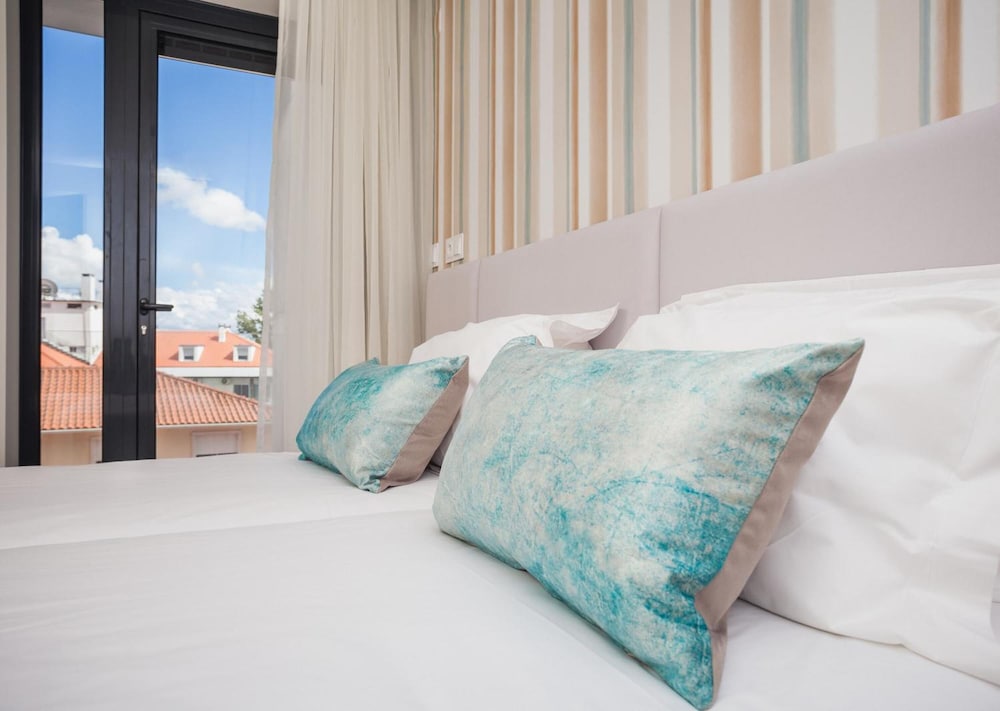 Essence Inn Marianos 38/67