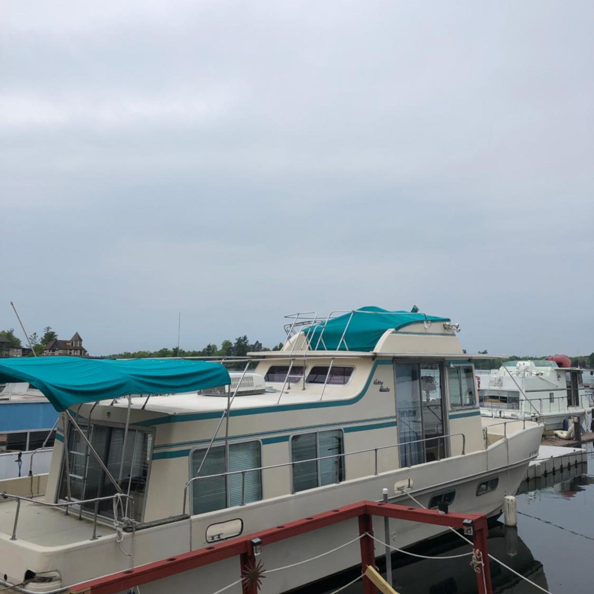 Hills Motel & Marina 1/50