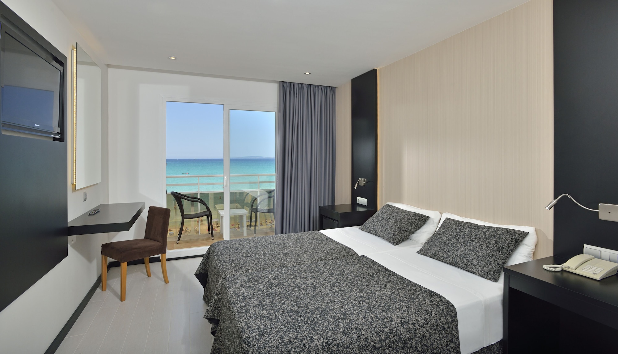 ROOM, TWIN BEDS, SEA VIEW, BALCONY