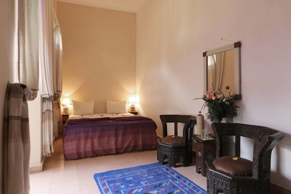 Riad Azalia 25/63