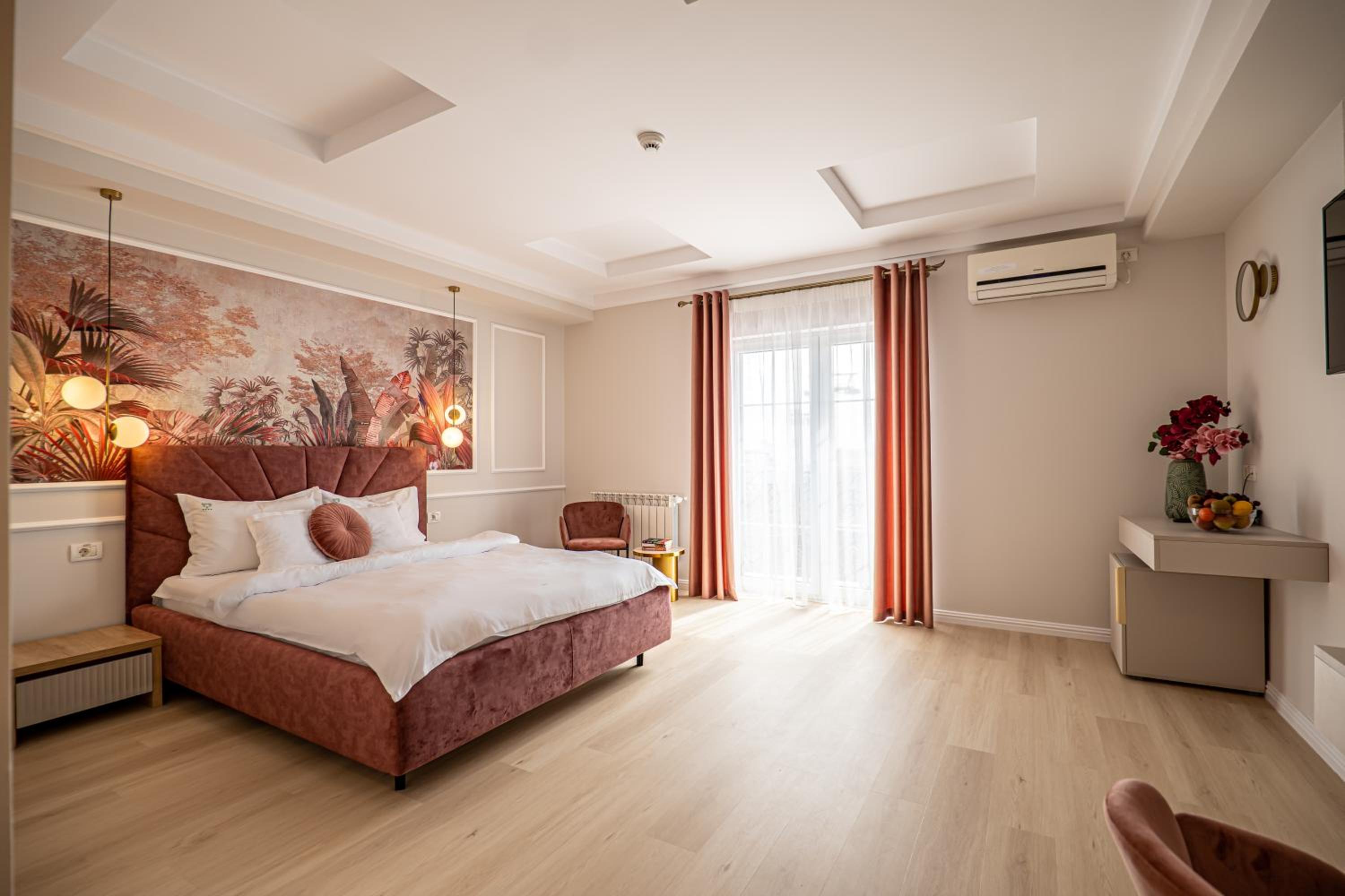 Room, Double Bed, Lateral Side Sea View