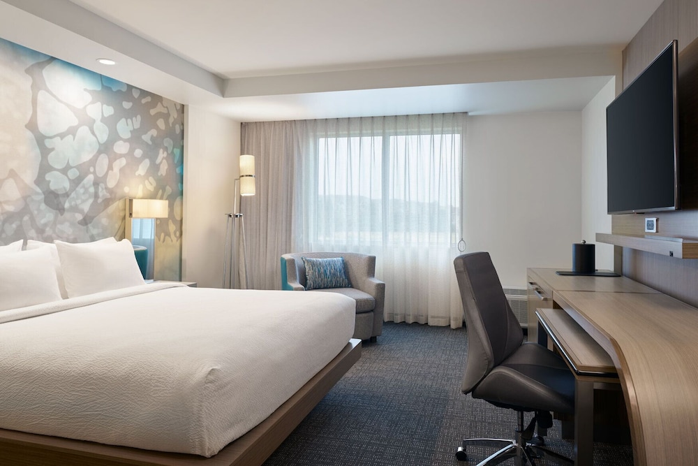 Room at Courtyard Denver Aurora, AURORA - CO