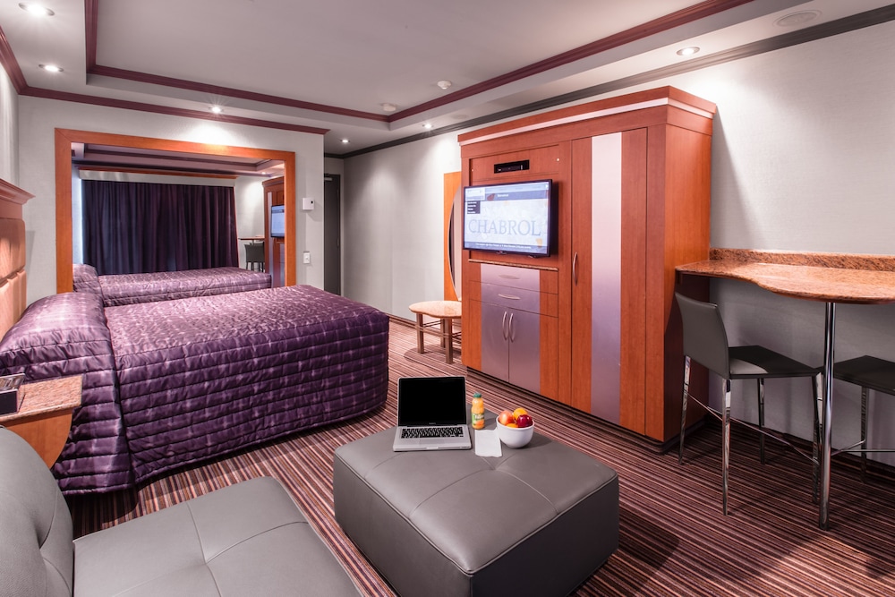 Le Chabrol Hotel Suites 34/72