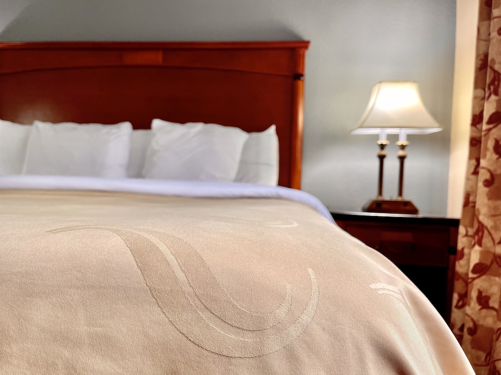 FairBridge Inn & Suites Cleburne 24/62