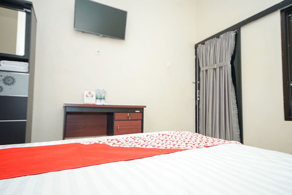 Oyo 247 Wisma Merdeka 10/30