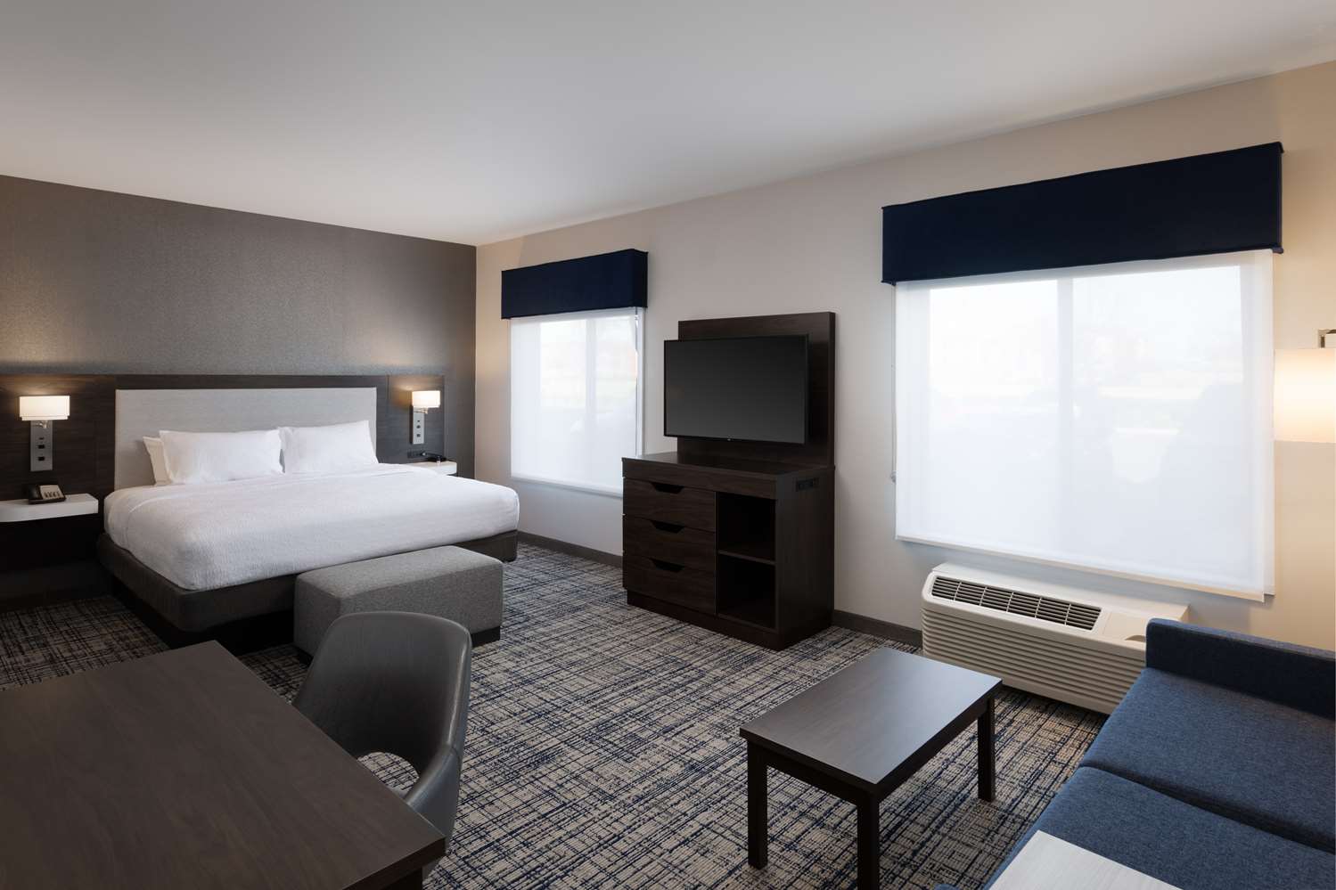 Studio, Suite, King Bed, Sofa