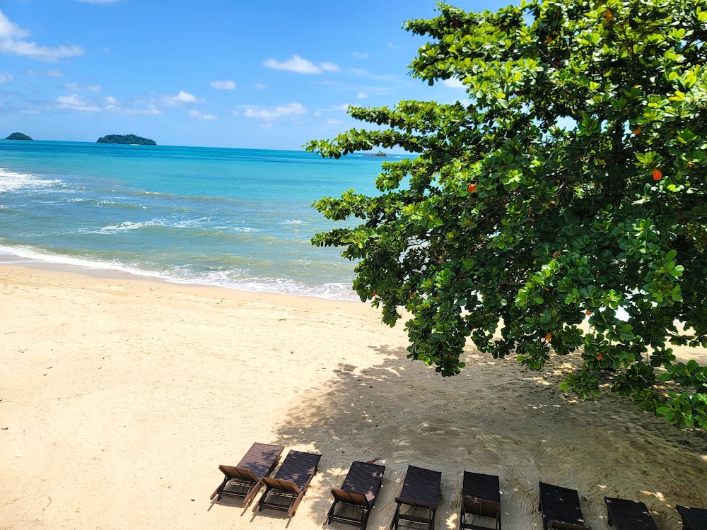 Koh Chang Cliff Beach Resort 39/50
