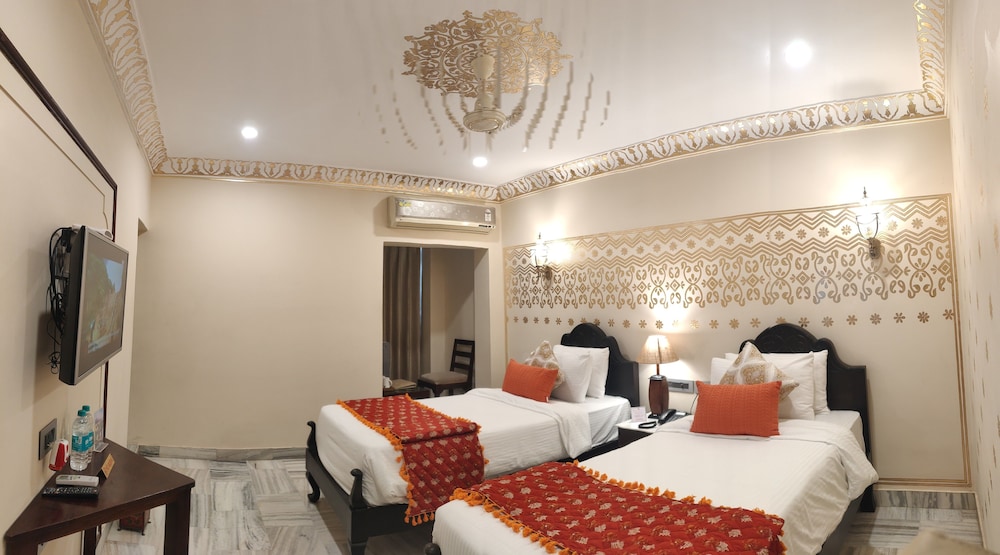 Laxmi Palace Heritage Boutique Hotel 39/65