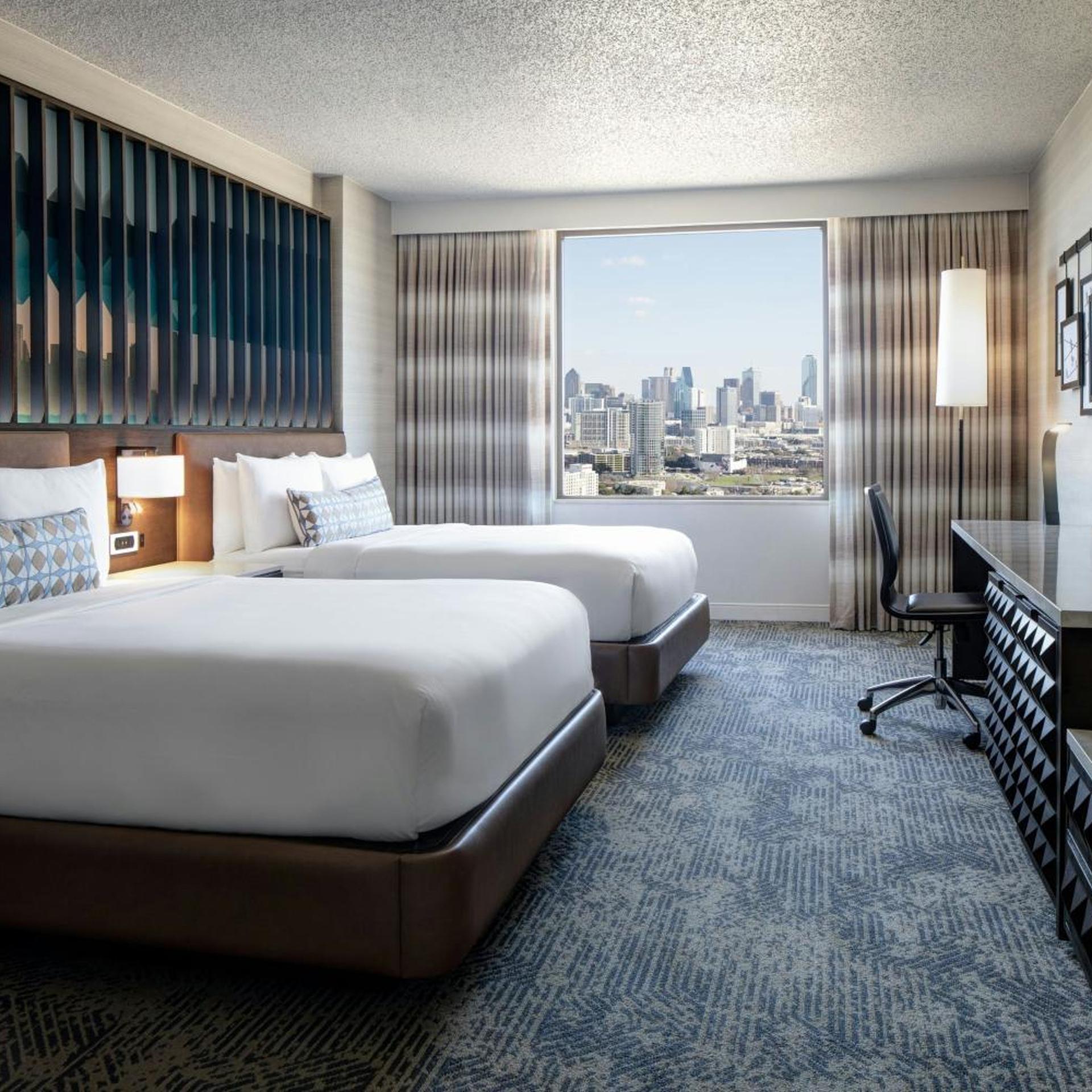 Room, 2 Queen Beds, City View, Bathtub, Accessible