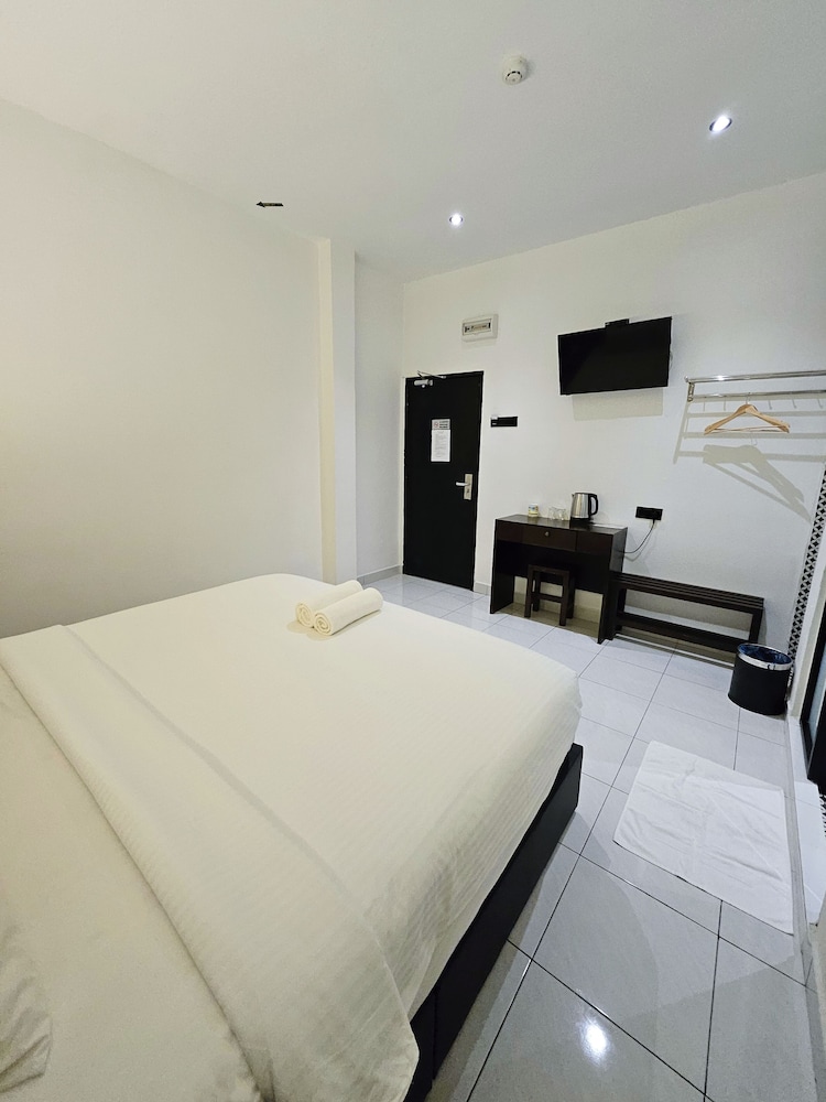 Georgetown Inn by Sky Hive 21/50