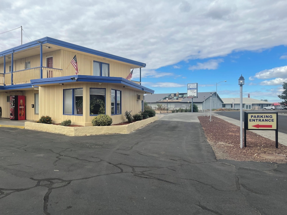 Motel Oasis Inn 7/56