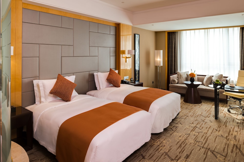 Crest, Twin Beds