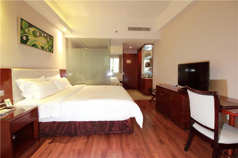 Lavande Hotel (Dongguan Tangxia Tianhong Shopping Center) 14/54