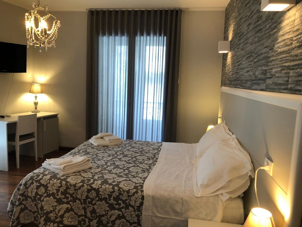 Elios Rooms 18/52