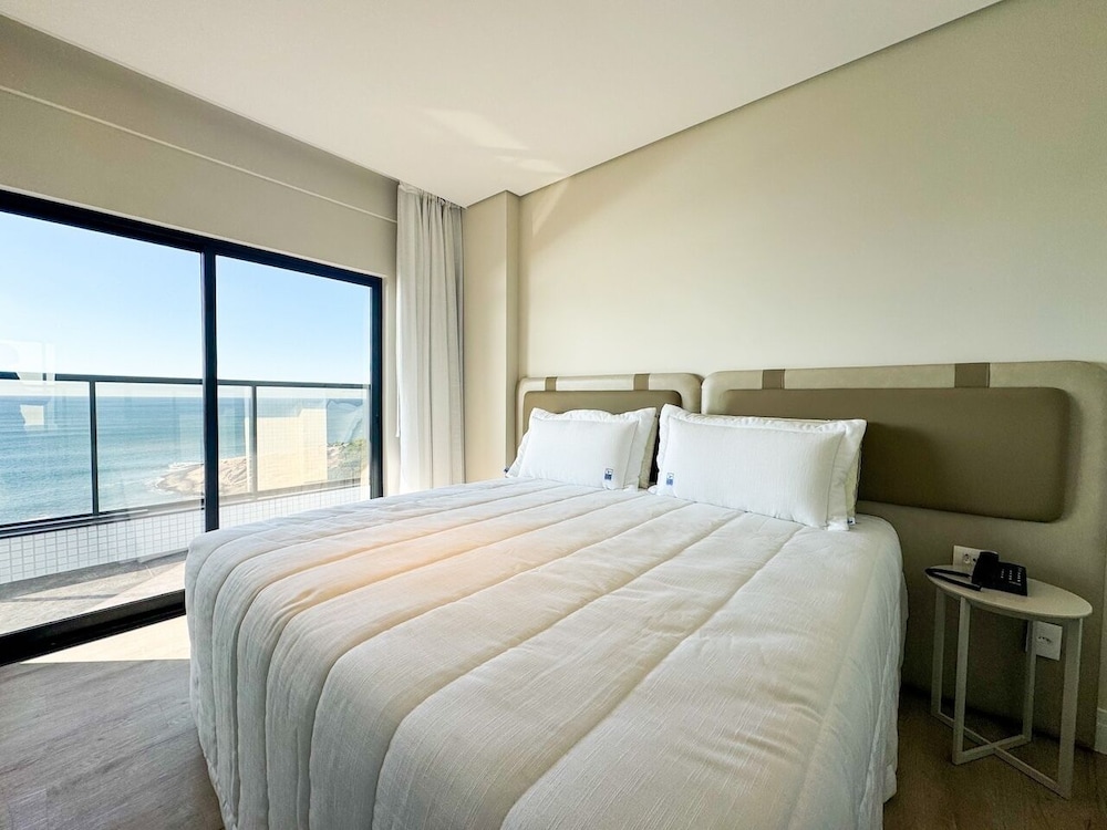 Blue Sea Hotel 8/50