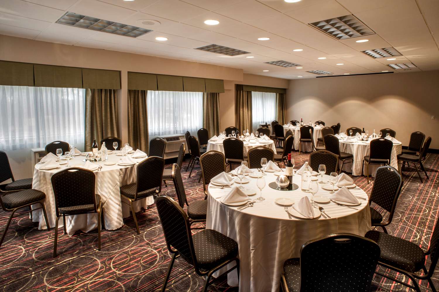 Inn At Fox Chase 10/11