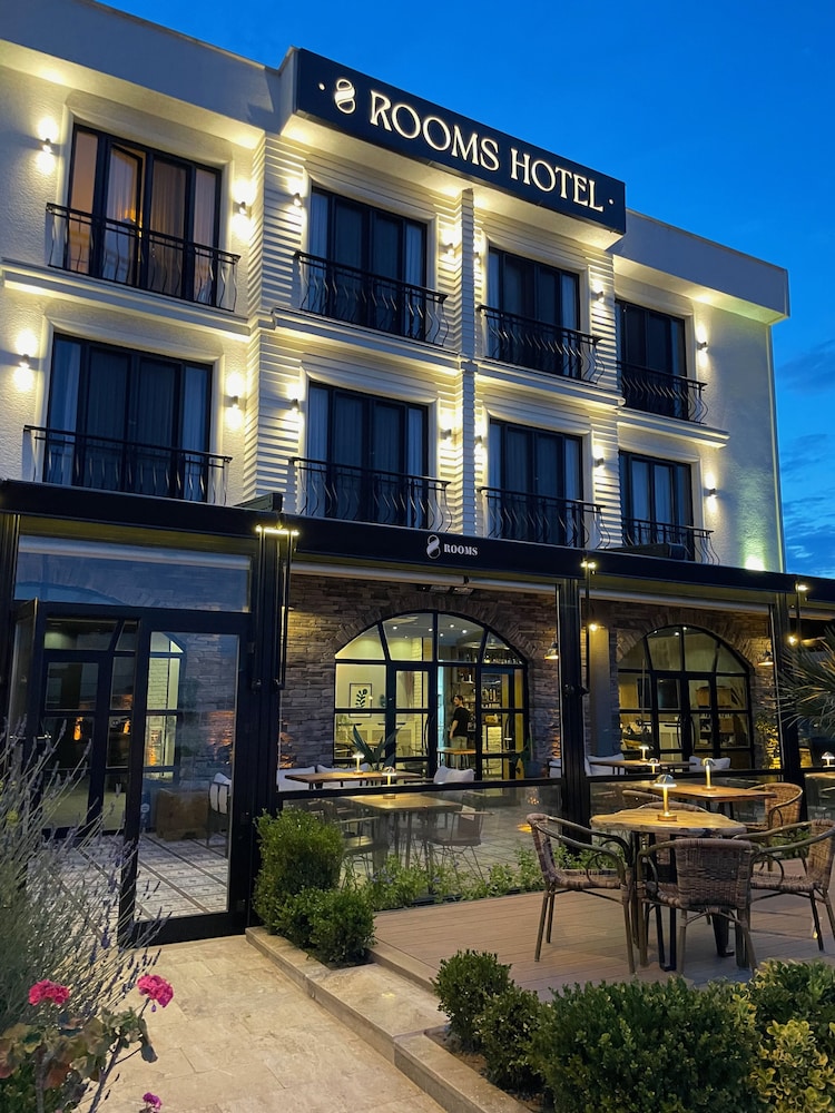 8 Rooms Boutique Hotel 4/50
