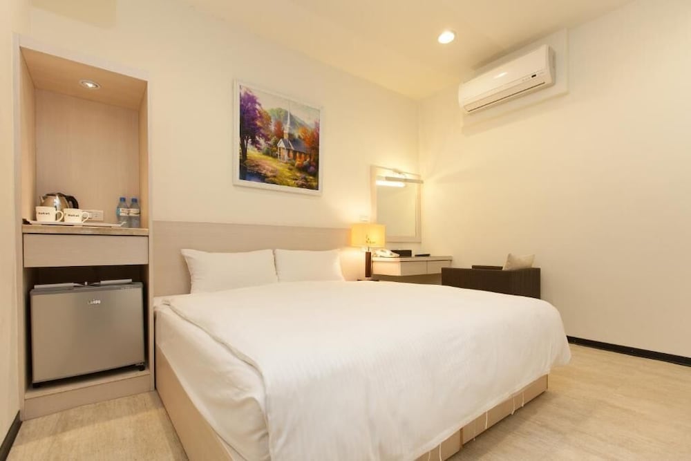 F Hotel Sanyi 12/32
