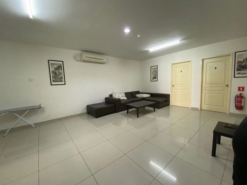Swan Garden Hotel 43/63