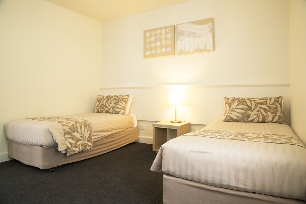 Mercure Lake Macquarie Raffertys Resort 14/74