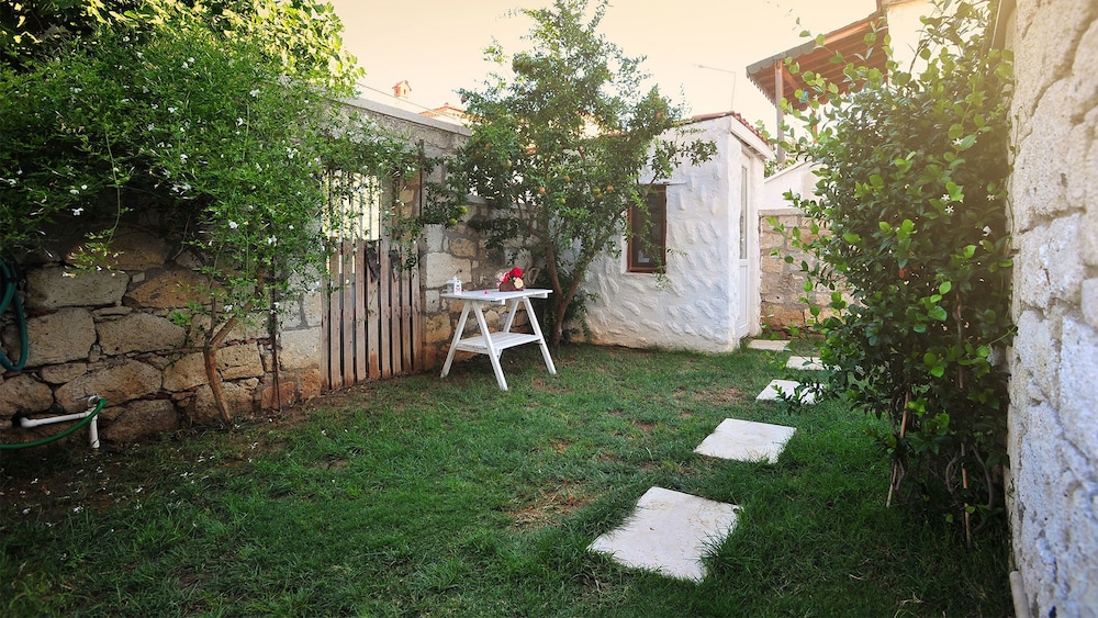 Ince Kara Apart Hotel 13/16