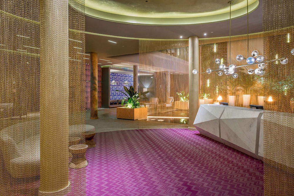 The Fives Downtown Hotel And Residences Curio Collection 10/91