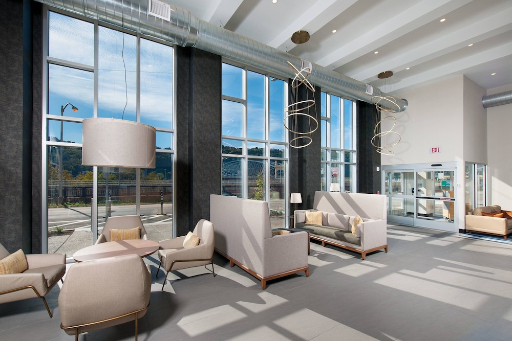 Fairfield Inn & Suites By Marriott Pittsburgh Downtown 12/24