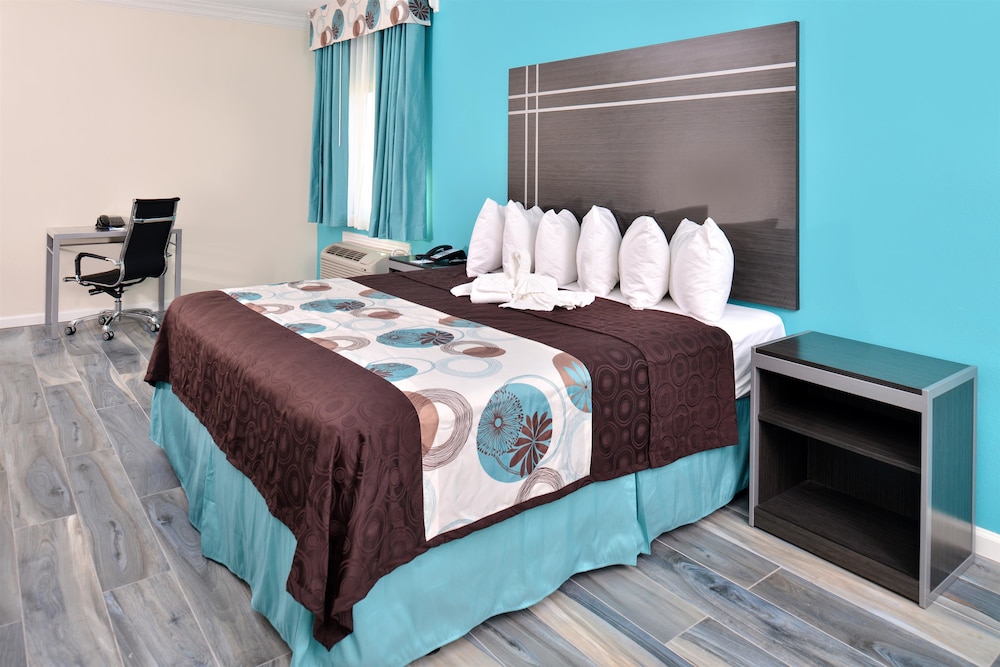 Americas Best Value Inn Suites Houston/Hwy 6 Westpark 19/23