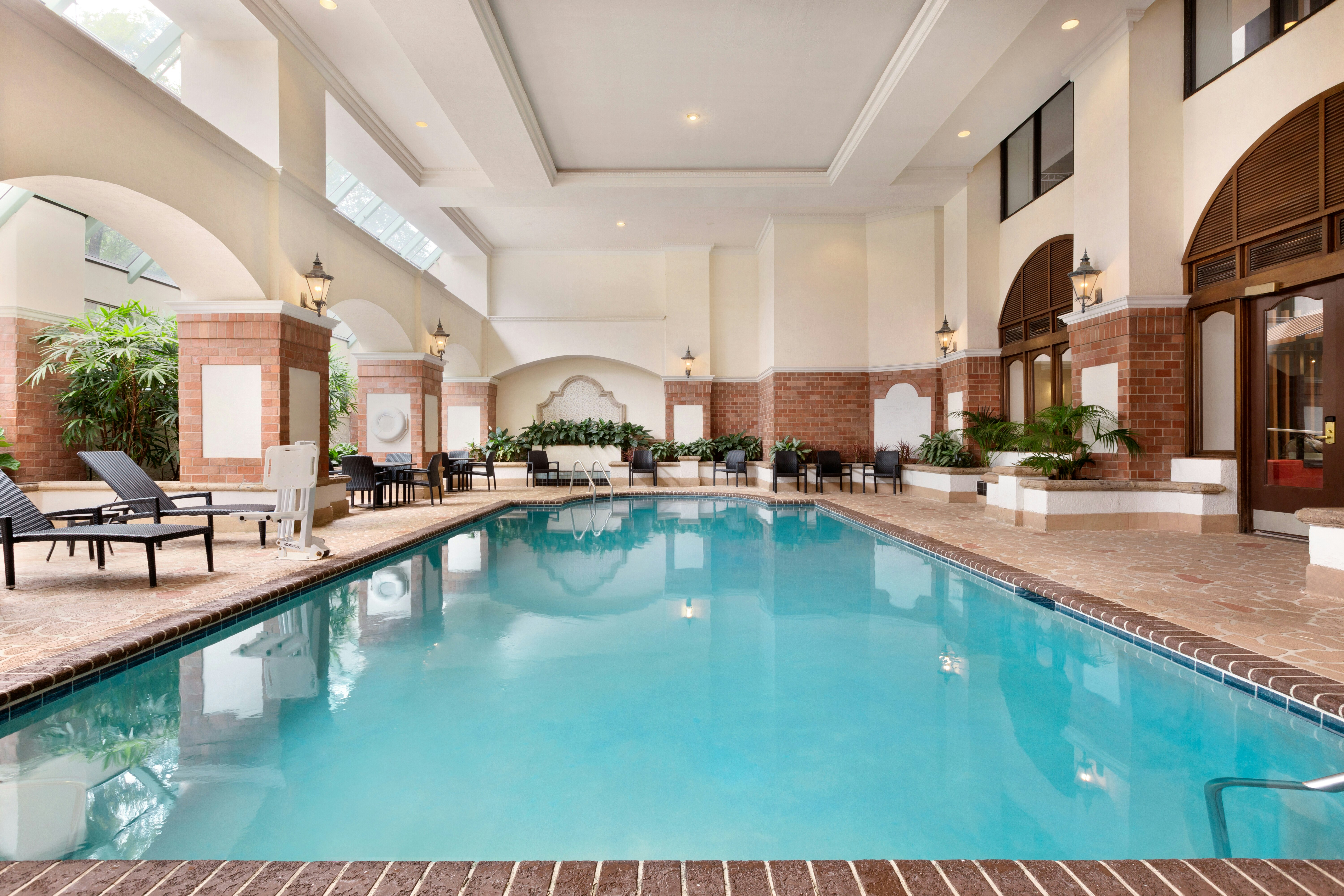The Signature Suites 23/67