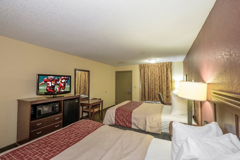 Red Roof Inn Baldwin 14/38