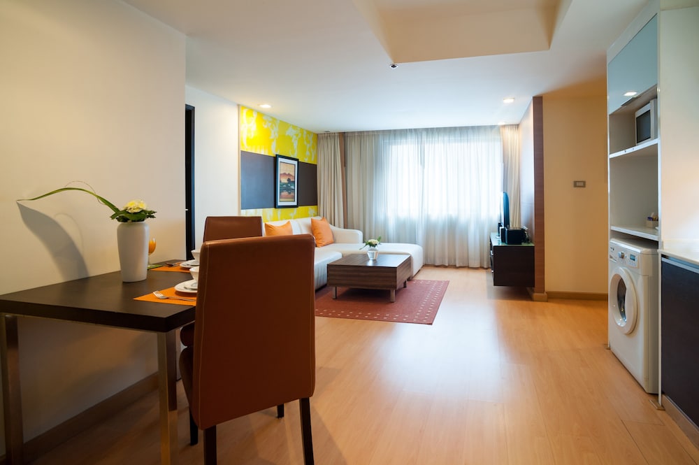 ASPEN SUITES HOTEL SUKHUMVIT 2 BANGKOK 21/65