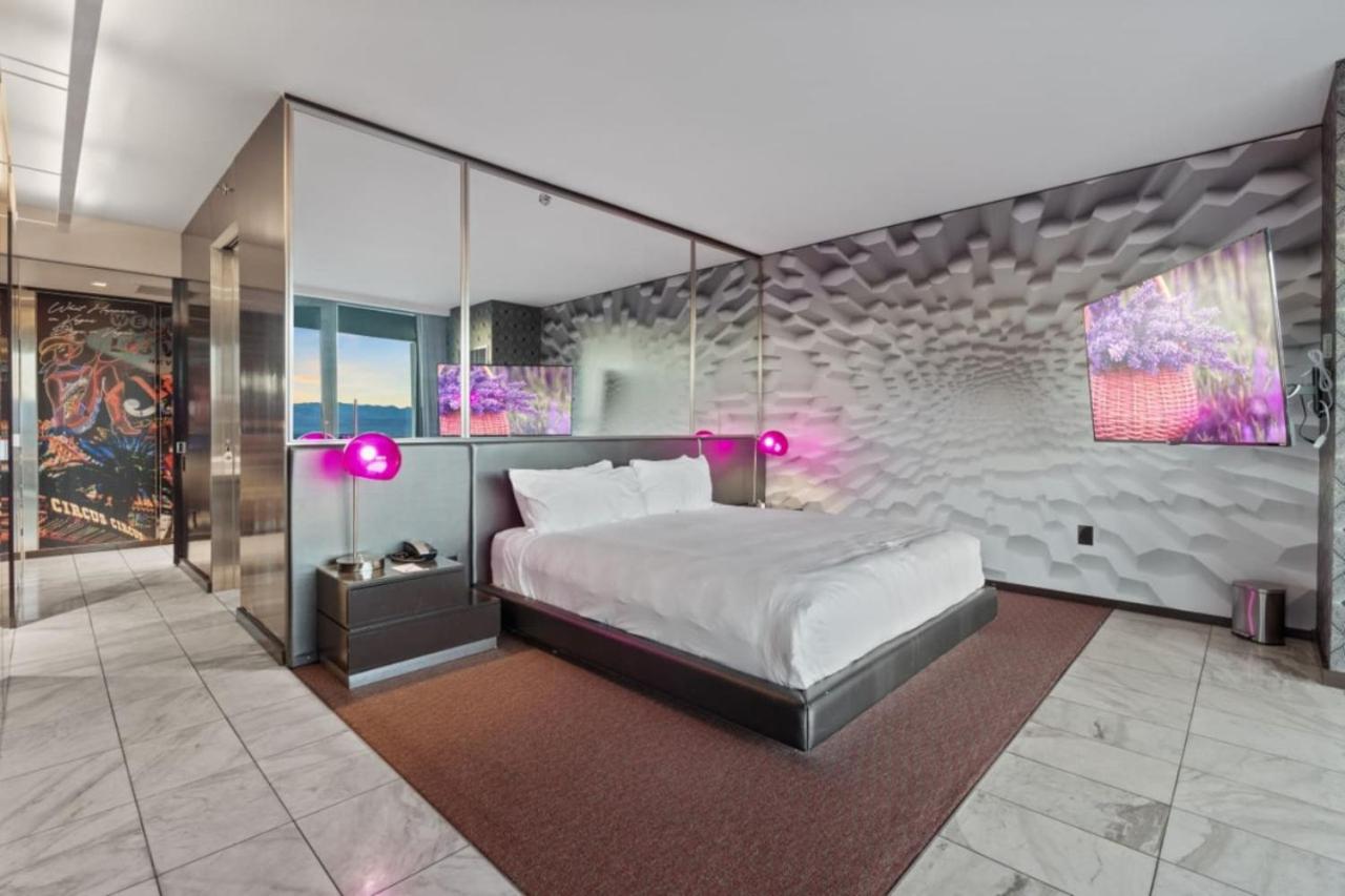 The Celine Riviera Suite at Palms Place 8/42