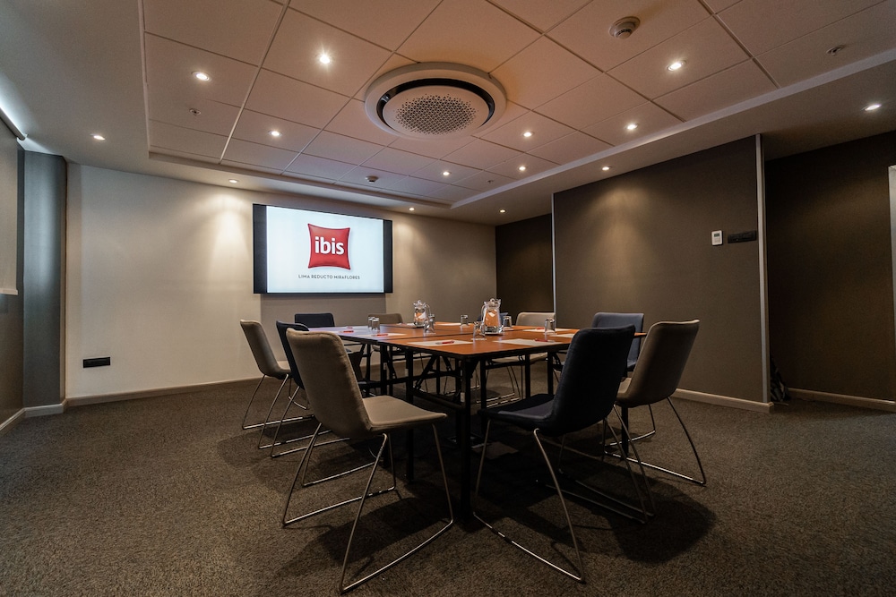 Ibis Lima Reducto Miraflores 38/50