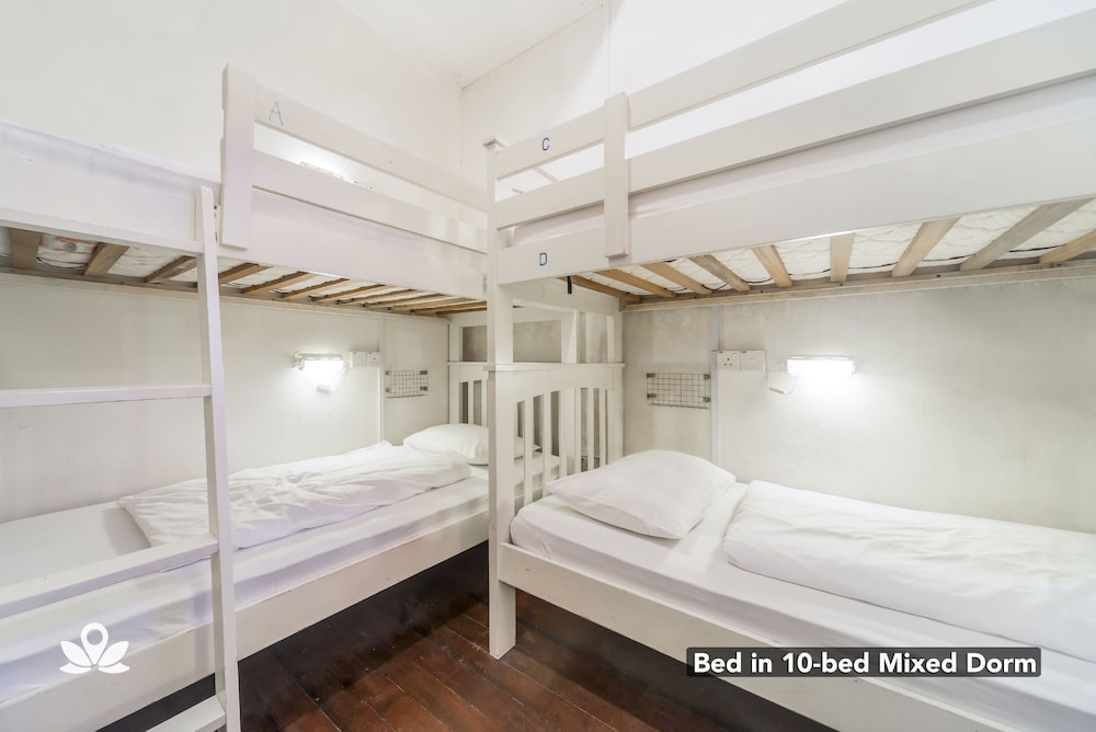 BEAT. Arts Hostel Chinatown 13/41