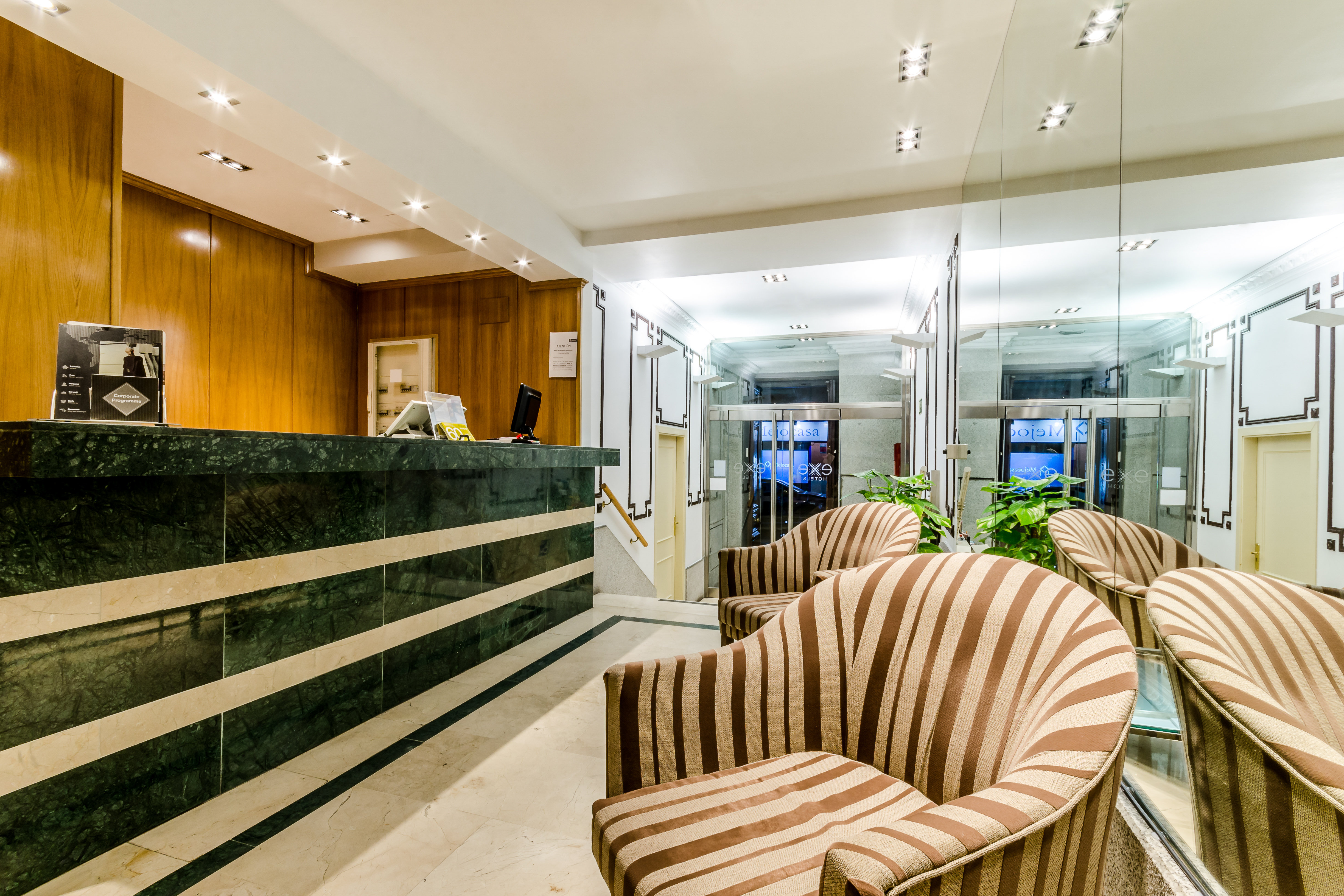 Exe Suites 33 8/55