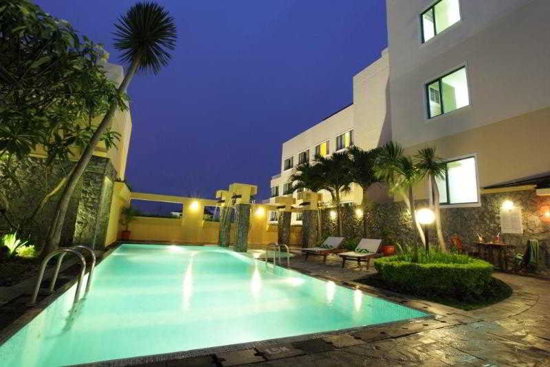 Malyabhara Hotel 49/51