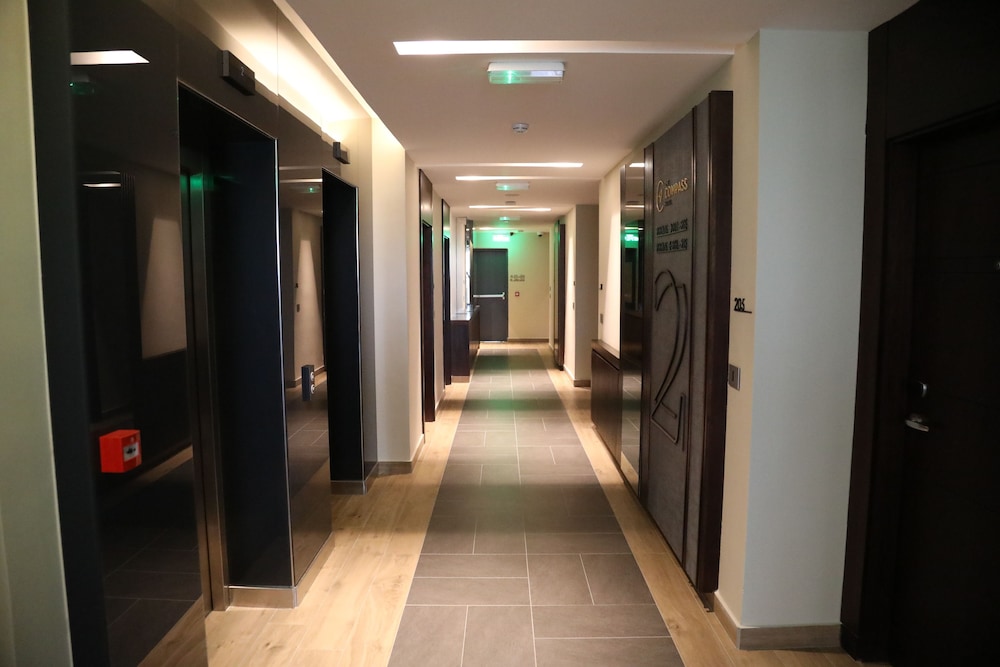Compass Amman 26/46