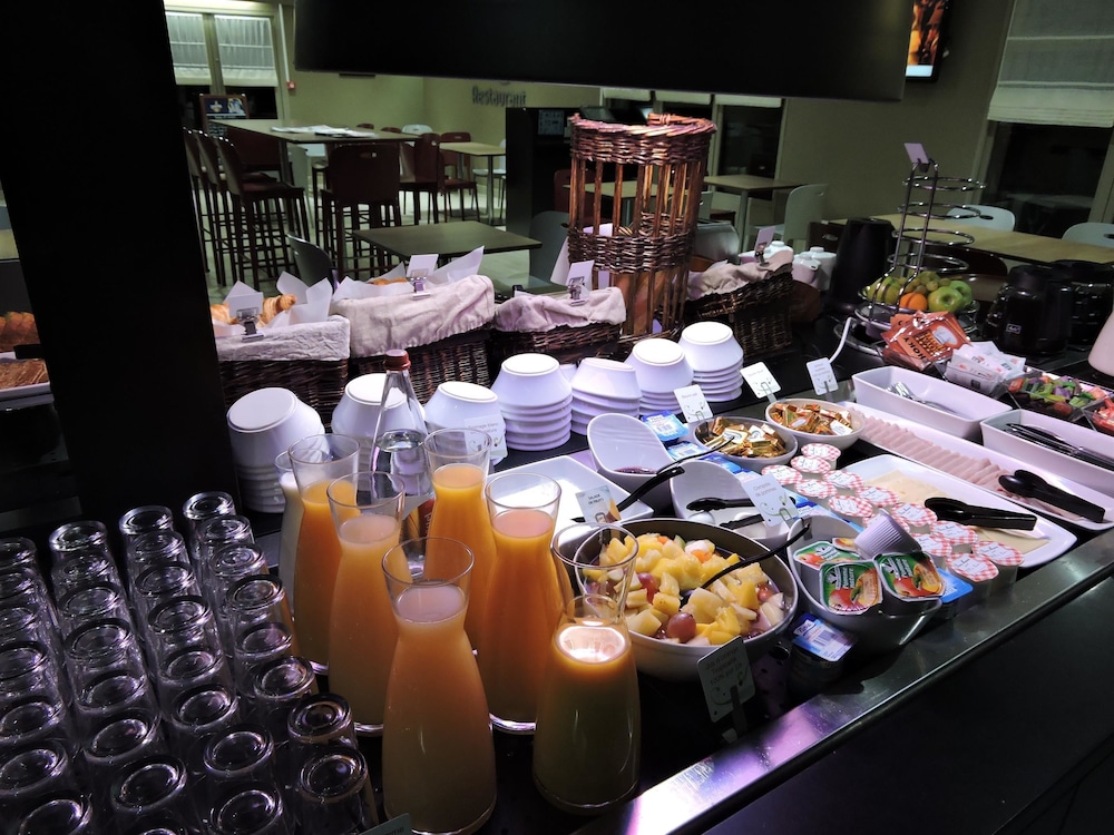 restaurant-cafeteria