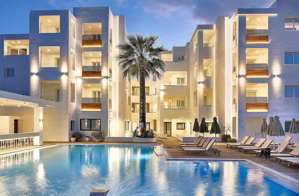 Arminda Hotel & SPA 75/76