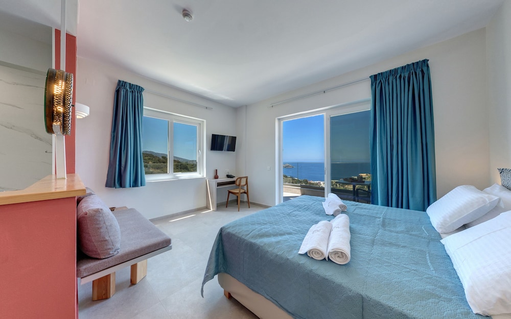 Spiros Soula Hotel 29/84