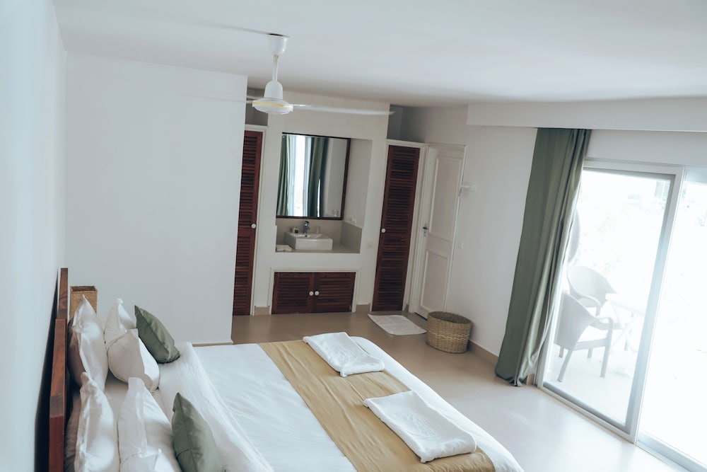 Dhow Inn Boutique Hotel 10/50